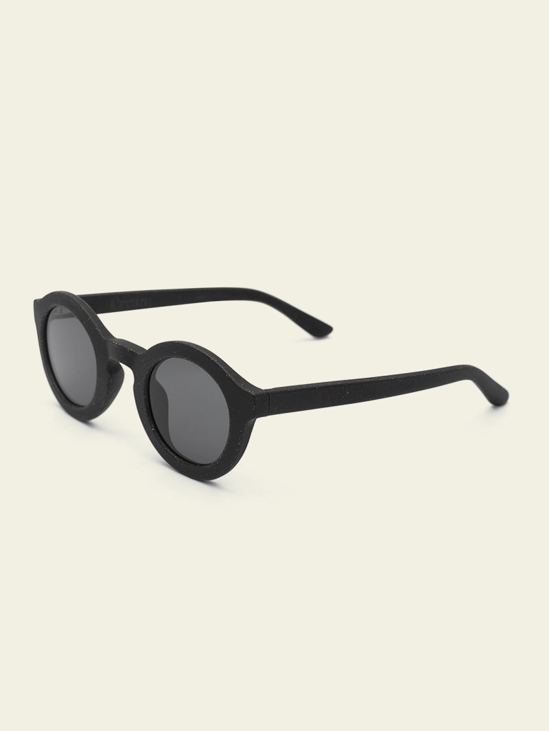 cream one - black